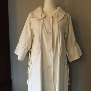 Off-White heavy cotton Jacket. Size Med